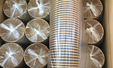 Paper cups with logo in packaging