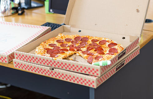 pizza box size