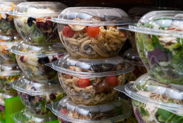Tightly Covered Plastic Takeout Containers