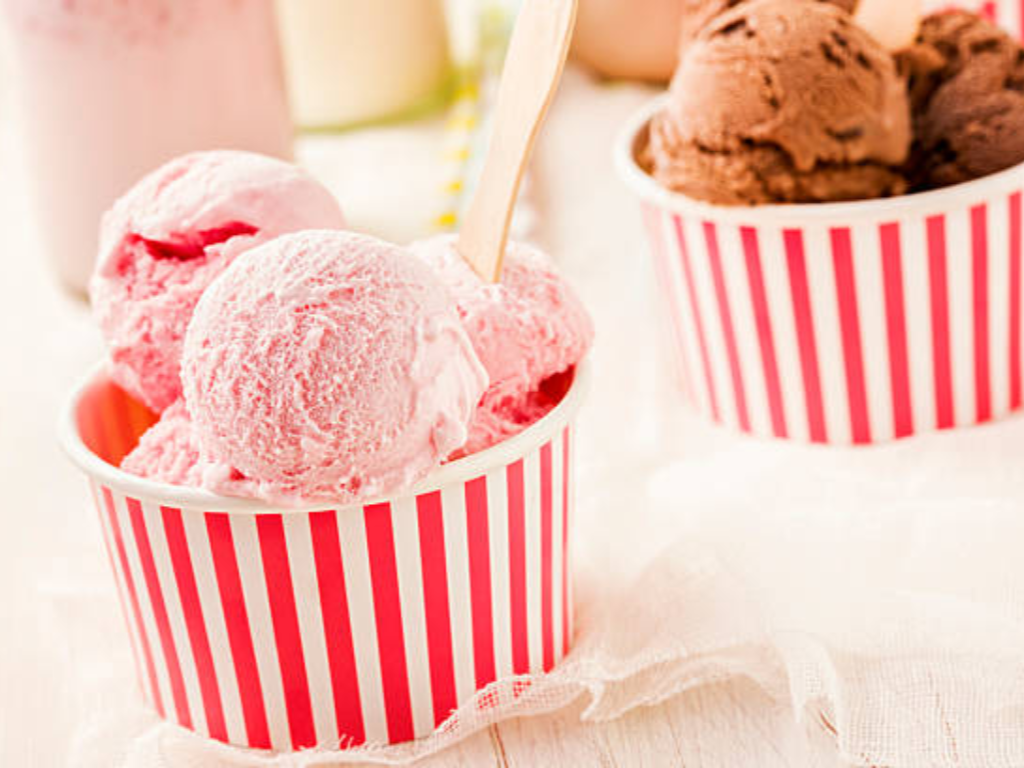 thumbnail image 2 of Fun Express Ice Cream Paper Snack Cups - Sundae Design Treat Holders, 12 Pack, 6.5x3 Inches 2 of 4
