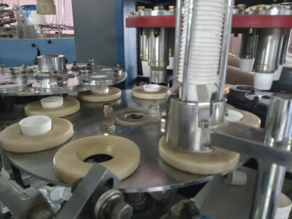 Jumbo Rolls and Paper Cup Fans